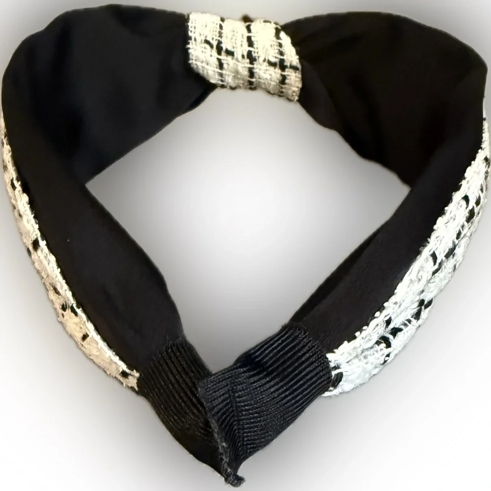 🖤🤍Chic Black & White Knotted Headband/NWOT🖤🤍